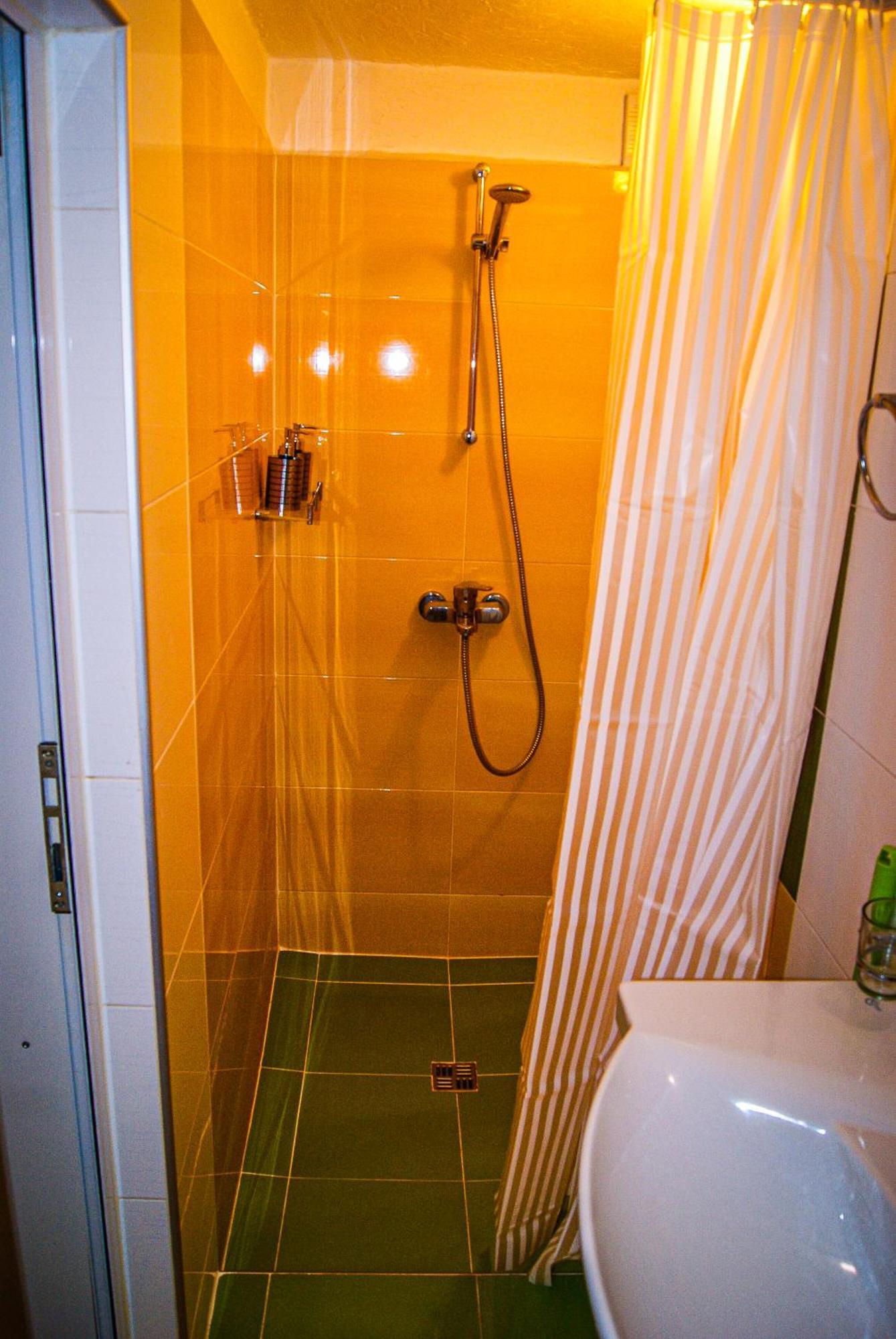 Apartemen Niki Sofia